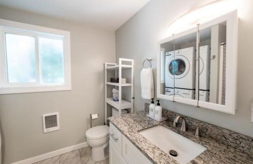 Berkshire Vacation Rentals: Leicester Lake Front Home Come Relax - Foto 18