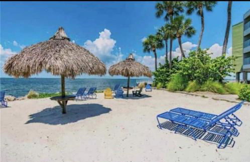 Amazing Waterfront Views Resort, Enjoy Heated Pool & Sunset! - Photo 5