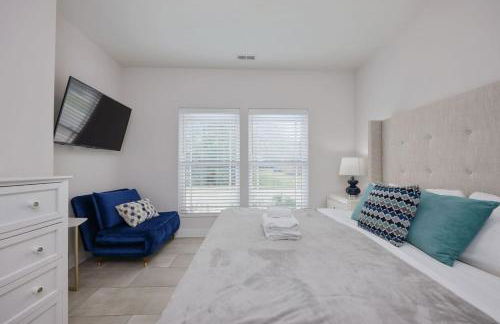 Two Townhomes - Hot Tubs and Rooftop Balconies - Foto 70