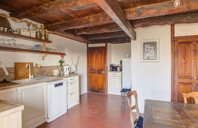 Cozy Vacation Home in Nouvelle-aquitaine - Foto 9