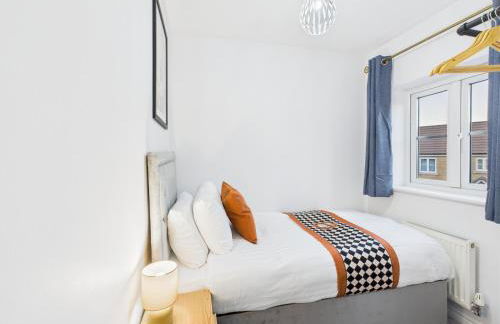 Desert Orchid by Signature Stays - Racecourse - Parking - 5-Bed - Photo 25