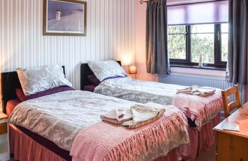 Rothiemay - Photo 12