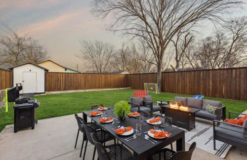 The Longhorn Luxe with Game Room and Fire pit and Karaoke - Foto 9