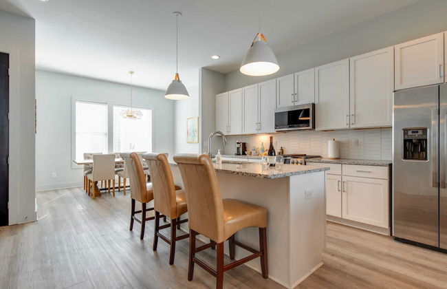 Spectacular Condo Rooftop Deck Great for Groups - Photo 7