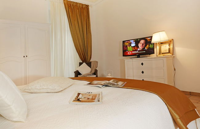 Madonna de’ Monti Suites - Photo 12