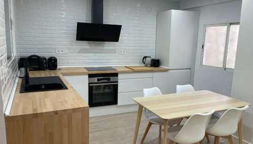 Apartamento Dúplex de Lujo con Terraza Privada y vistas al Castillo - Centro - Foto 3, stove, pet friendly, minibar