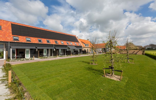 Luxury Apartment With sun Shower at the Edge of the Beautiful Oostkapelle - Photo 1