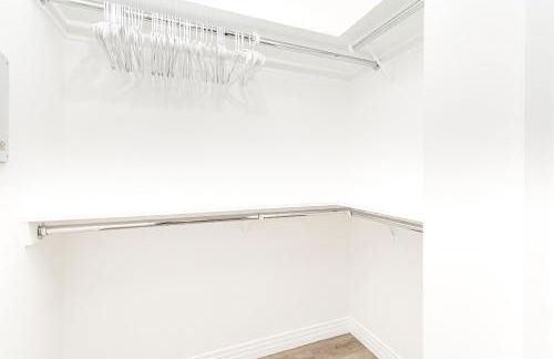 Cozy 2BD apartment - Photo 36