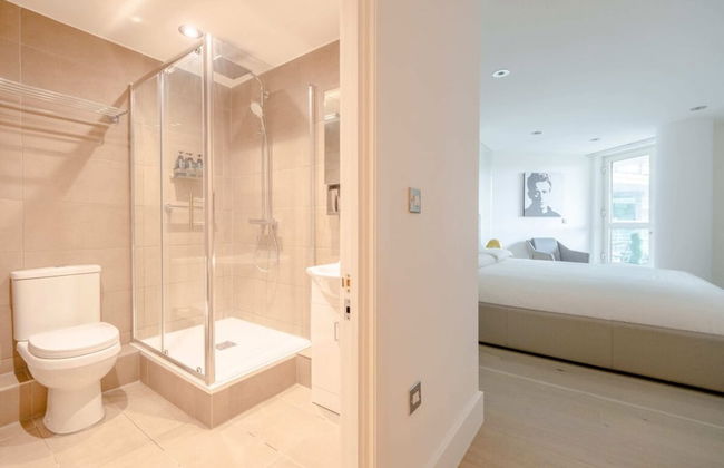 Central 2BD Flat w/ River View Balcony - Vauxhall! - Photo 21