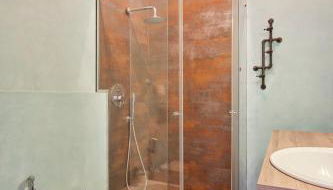 Bright and Peaceful Apartment in Historic Palazzo - Photo 3, Shower