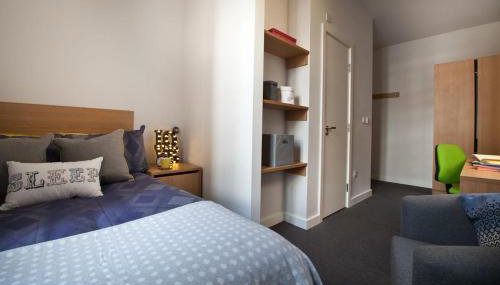 For Students Only - Algernon Firth in Leeds - Foto 2