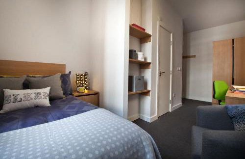 For Students Only - Algernon Firth in Leeds - Foto 2