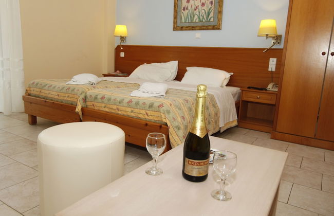 Perros Hotel - Foto 17