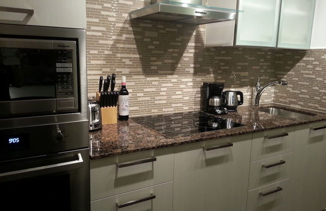 TO Stays - York and Lakeshore - Foto 25