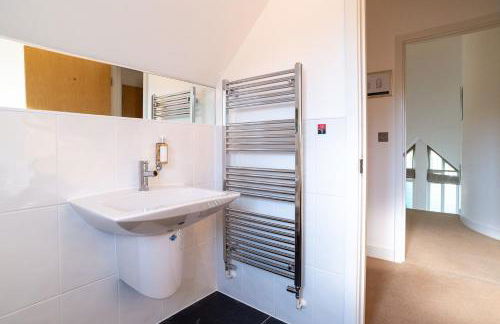 Trewhiddle Retreat V11 by Together Travel - Luxury 4-Bedroom Villa - Foto 29