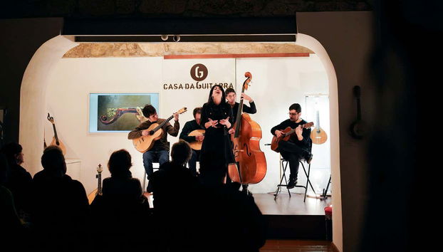 Casa da Guitarra Fado Show - Foto 3