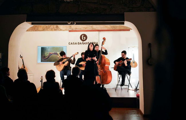 Casa da Guitarra Fado Show - Foto 3