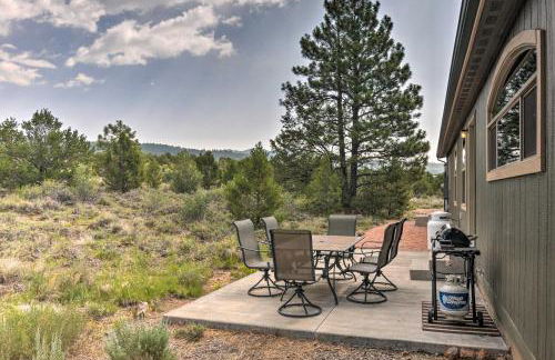 Secluded Boulder House - Next to National Forests! - Foto 2