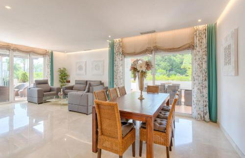 Hanami Alcazaba Beach Penthouse - Photo 6