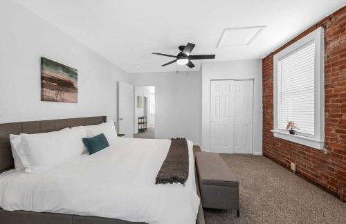 Classic 7BR CWE Home 3rd Floor Suite ABODEbucks - Foto 40