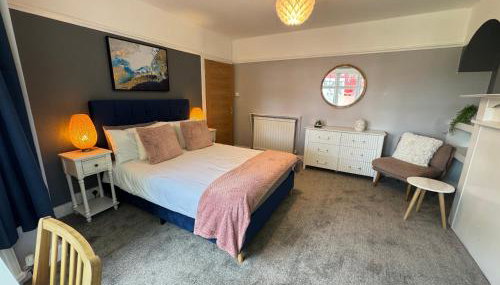 Very Large Central Property - Foto 5