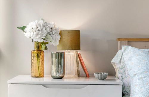 Brand New 1-Bed Flat With Free Parking - Foto 11