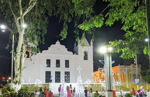 Casarão no centro de viçosa - Foto 59