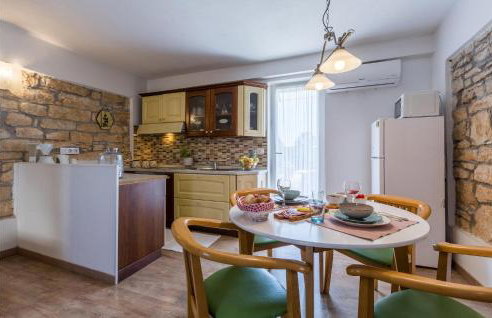 Beautiful Home In Putini With Kitchen - Photo 7