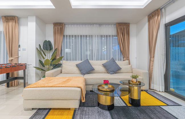 Southern Peak Pool Villa HuayYai Pattaya - Photo 51