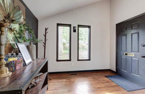 NEW - Modern Rustic Retreat Ardmore Chalet - Foto 6