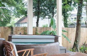 Secret Garden Studio w/ Hot Tub: Near Forsyth Park - Foto 16