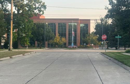 Suburban Retreat 15 Mins to Downtown Detroit - Foto 18