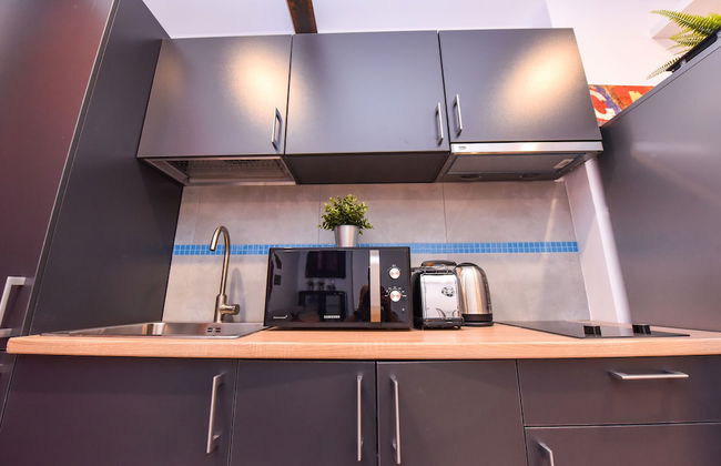 Parliament & River View Apartments - Photo 59