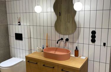 Rumiane pola - stodoła na Mazurach z widokiem na jezioro - Foto 13