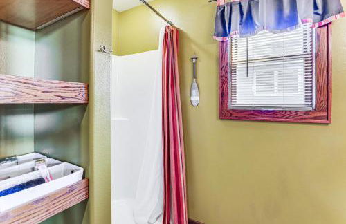 Spacious Edgerton Home with Private Beach and Views! - Foto 22