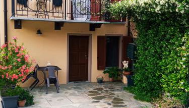 IL CORTILETTO - Verduno - Foto 4, Garden, Garden view