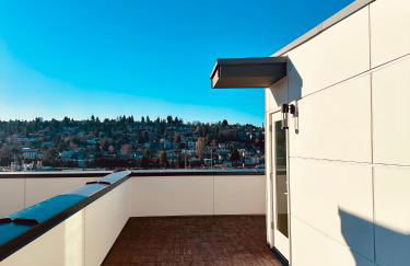 Luxe & Bright Gem - Prime Location, Roof Deck, View - Foto 35