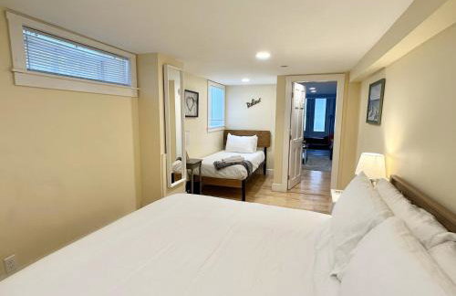 2BR Apt w/ 3 min Walk to downtown SWH - [Low Tide] - Foto 29
