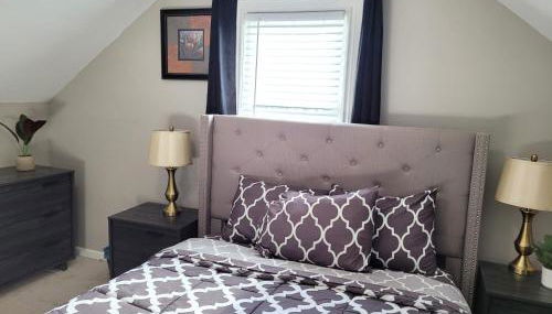 Brand new house with private bath in each room - Photo 2