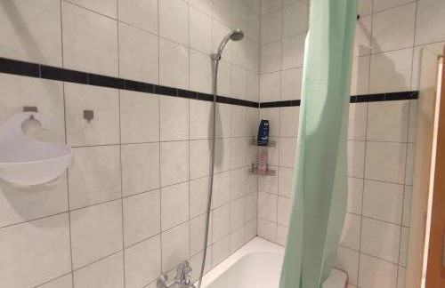 3 Floor XXL House, 7 Rooms, 2 Kitchen, 15 Minutes to Frankfurt, Washing Machine - Foto 19