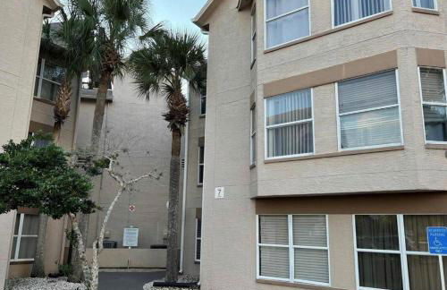 Whimsical Condo 1.5M from Disney - Foto 51