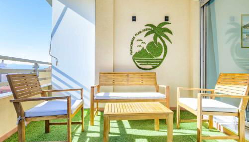 Apart. Port Arenal con terraza y piscina - Foto 2