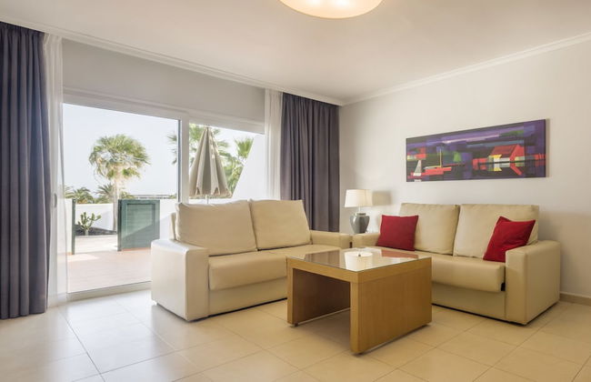 Aparthotel ILUNION Costa Sal Lanzarote - Photo 60