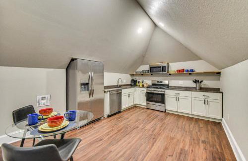 Walk to River & Downtown: Portsmouth Apartment! - Foto 9