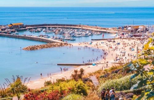 Countryside Retreat with Hot Tub - Photo 22