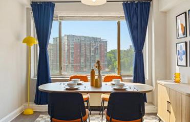 CASA Arlington Suite with Top-Tier Amenities & Parking - Foto 33