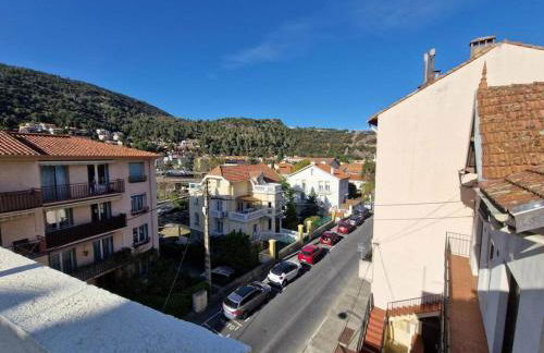 Appartement classé 2 étoiles, 2 chambres, rénové, climatisé - Foto 2