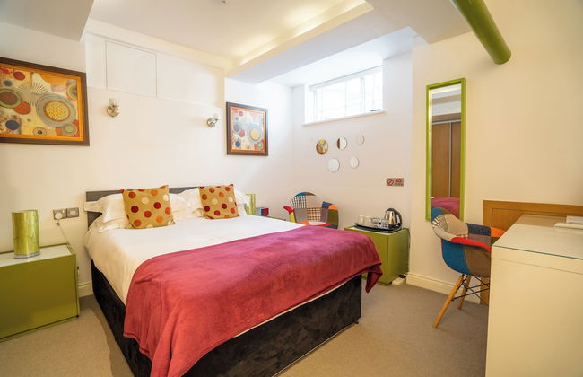 Pod Rooms - Nell Gwynn House Apartments - Photo 8