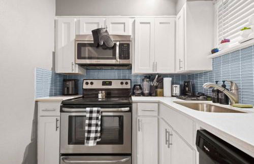 Spacious 1BR in Walkable Austin • WiFi + Park - Foto 5