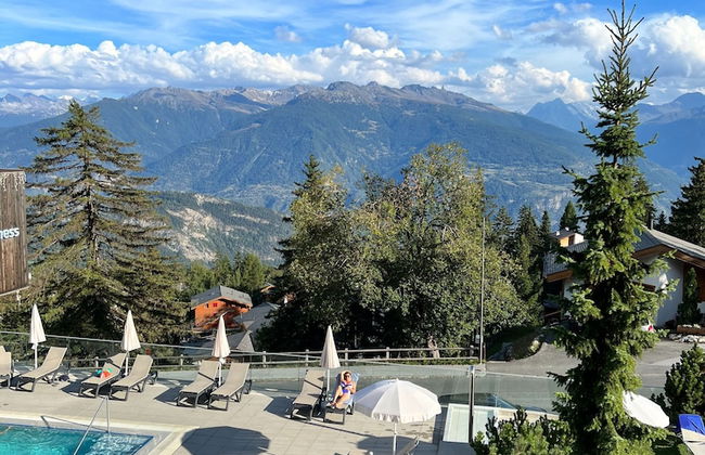 Outstanding Chalet for Groups South Facing Breathtaking Views all Year Round - Photo 19